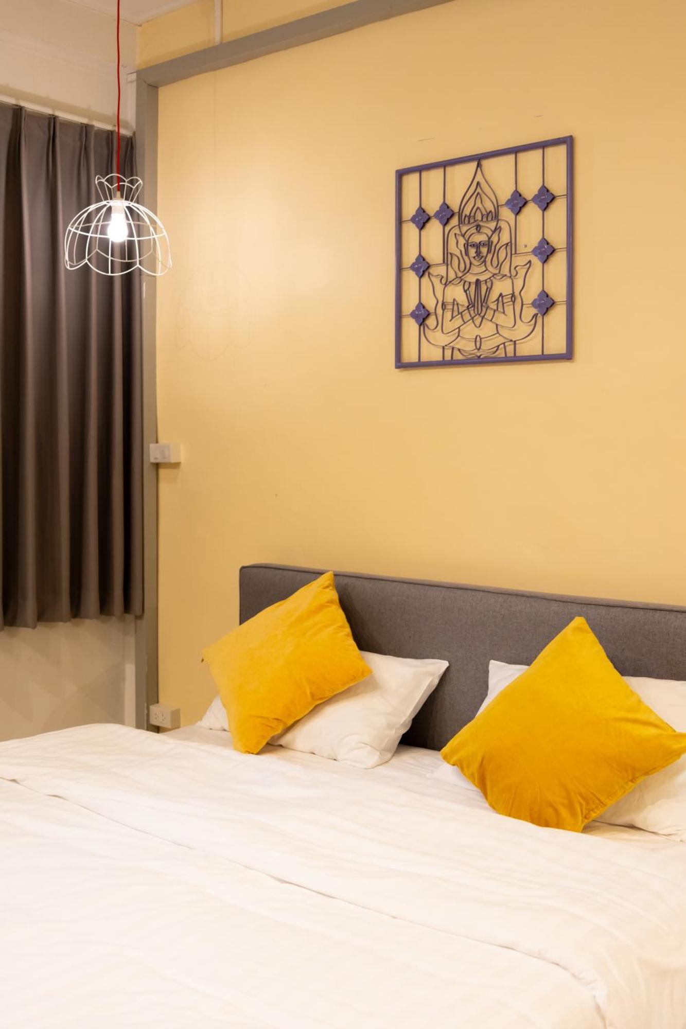 อพาร์ทเม้น Siam Twin Charoenkrung *